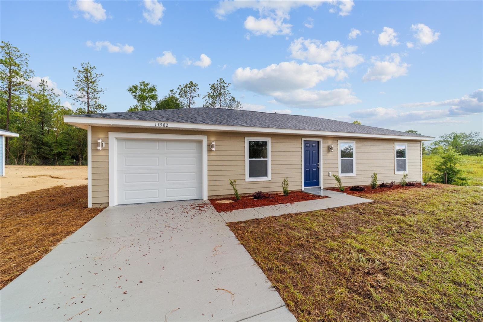 Single Family Residence at 24153 NW TAMARIND LN, DUNNELLON, photo 4 of 32