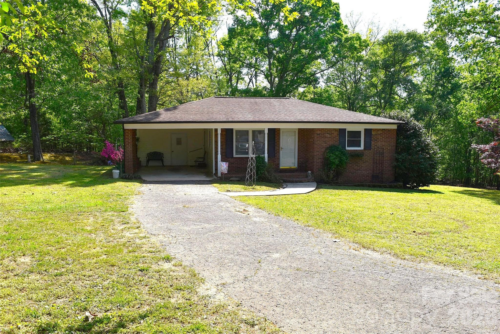 Single Family Residence at Lincolnton, photo 2 of 25