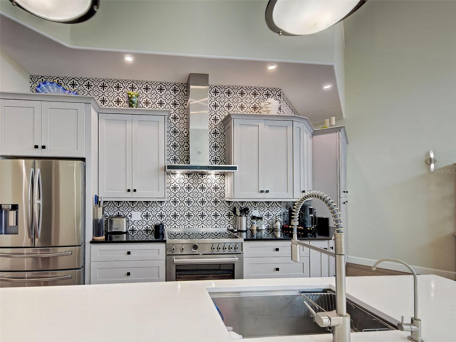 Single Family Residence at 5026 HANGING MOSS LN, SARASOTA, photo 12 of 87