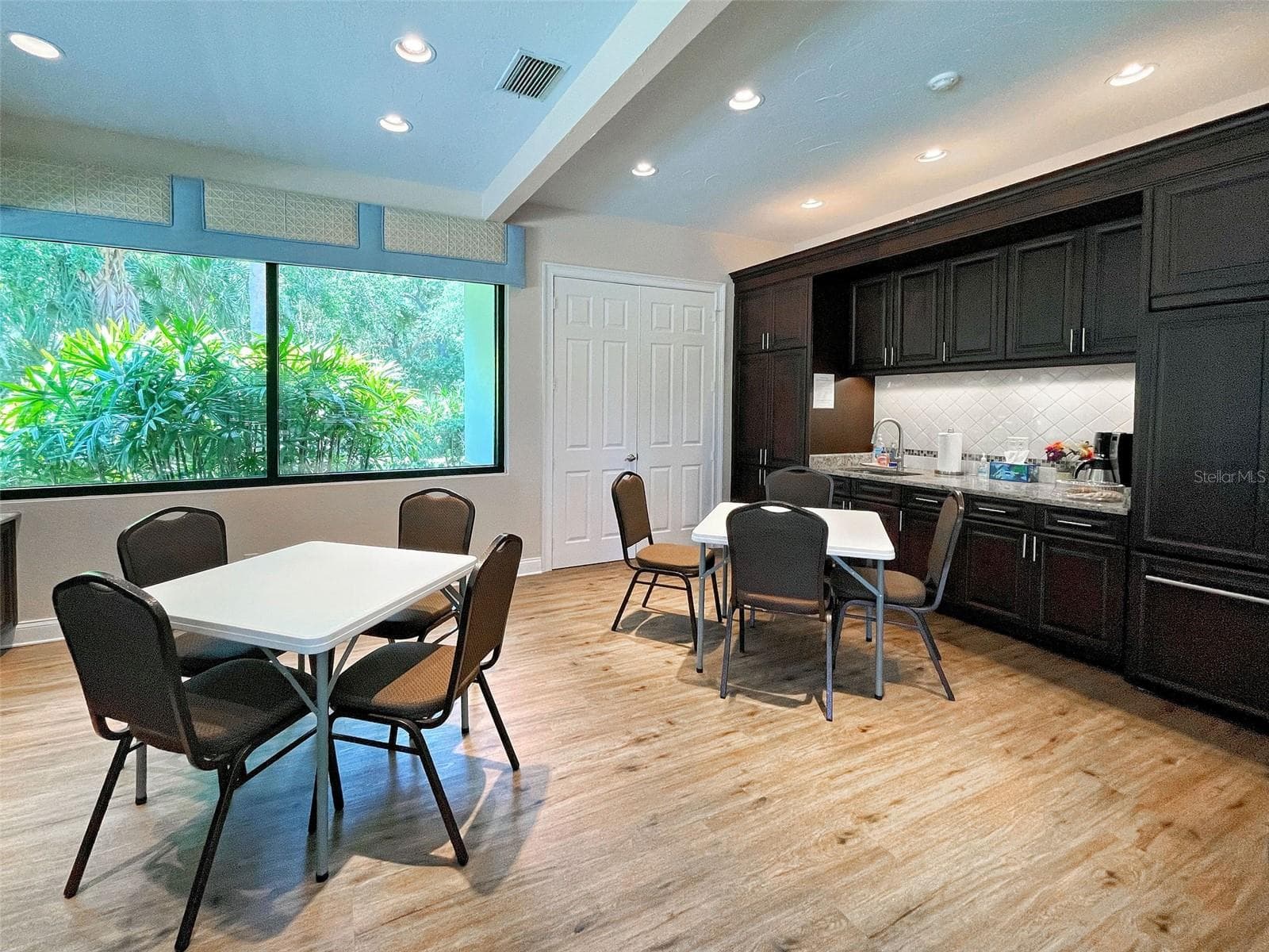 clubhouse - 5026 HANGING MOSS LN, SARASOTA