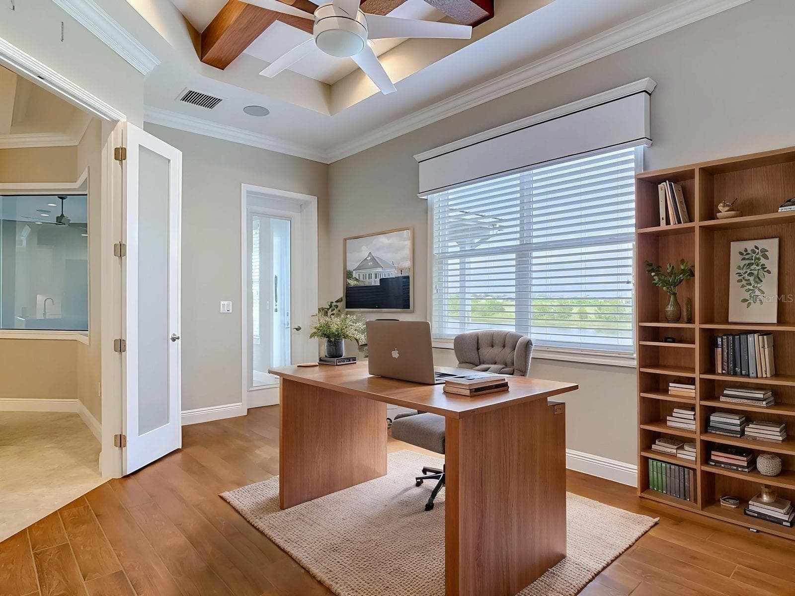 Media room/Office/Den - 8461 BRIDGEPORT BAY CIR, MOUNT DORA