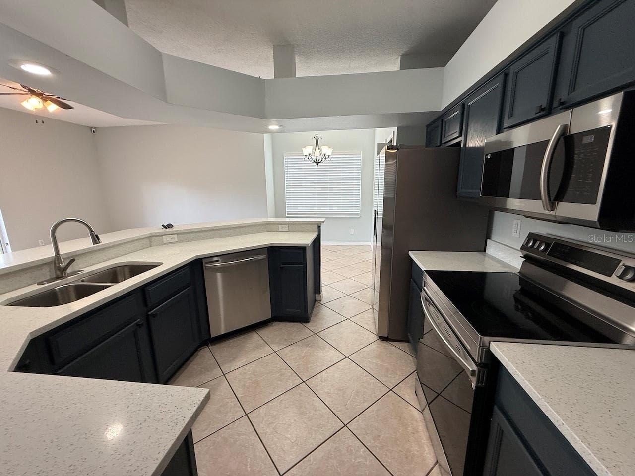 Single Family Residence at 162 HARWOOD CIR, KISSIMMEE, photo 7 of 35