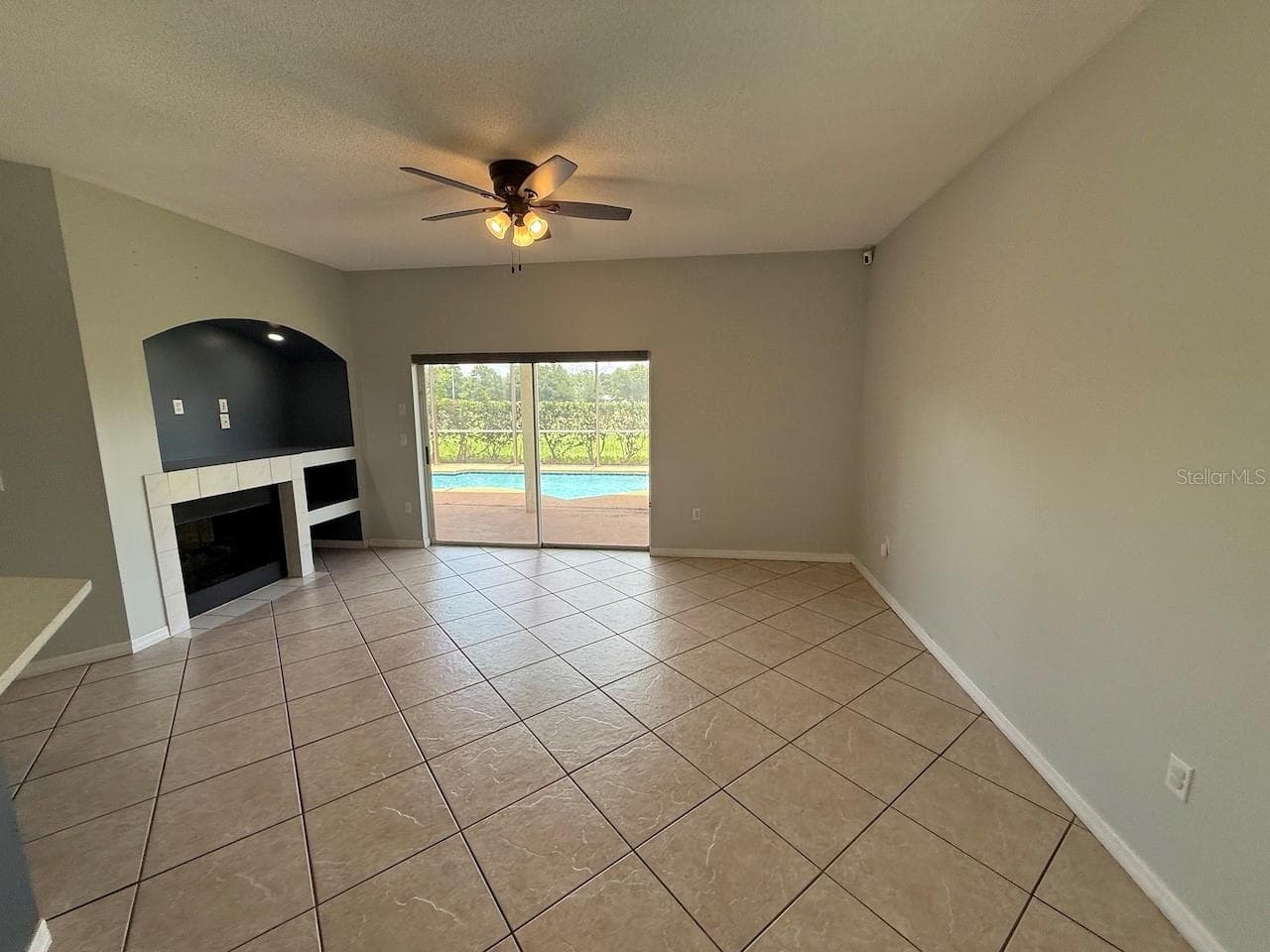 Single Family Residence at 162 HARWOOD CIR, KISSIMMEE, photo 12 of 35