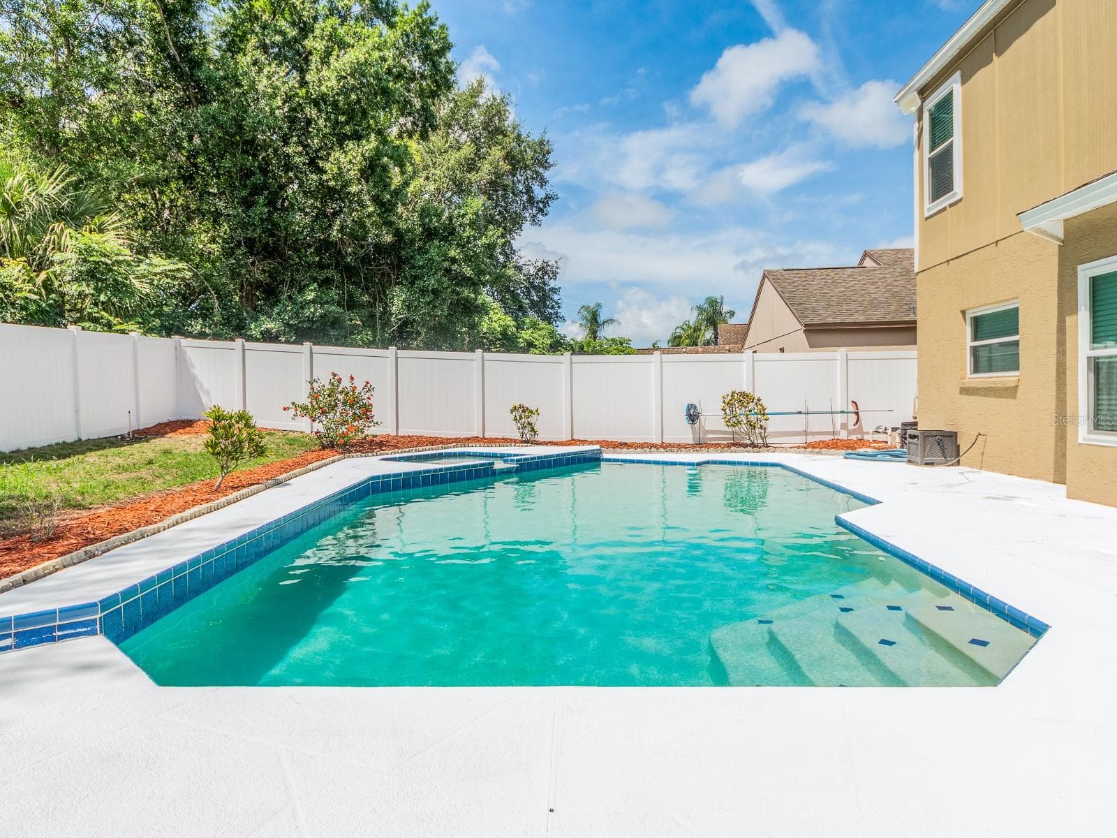 Pool & Spa - 3256 BENTLEY DR, PALM HARBOR