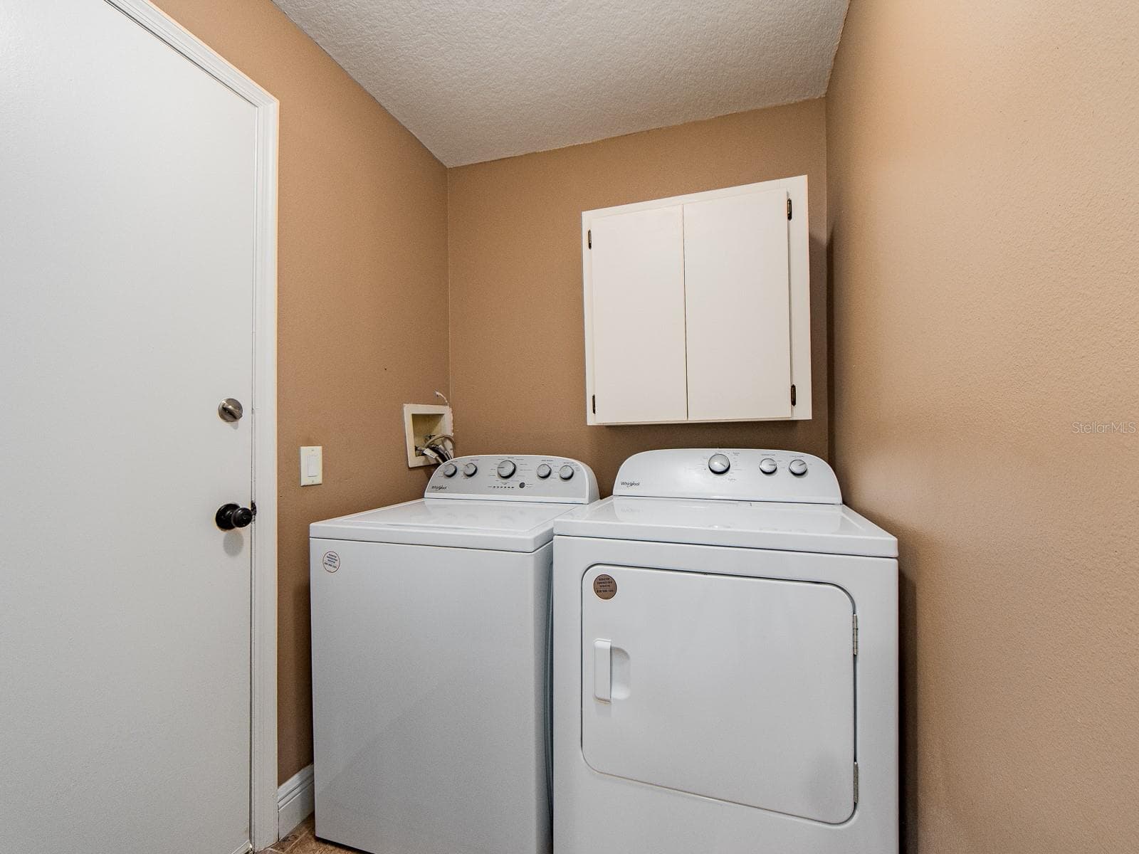 Laundry room - 3256 BENTLEY DR, PALM HARBOR