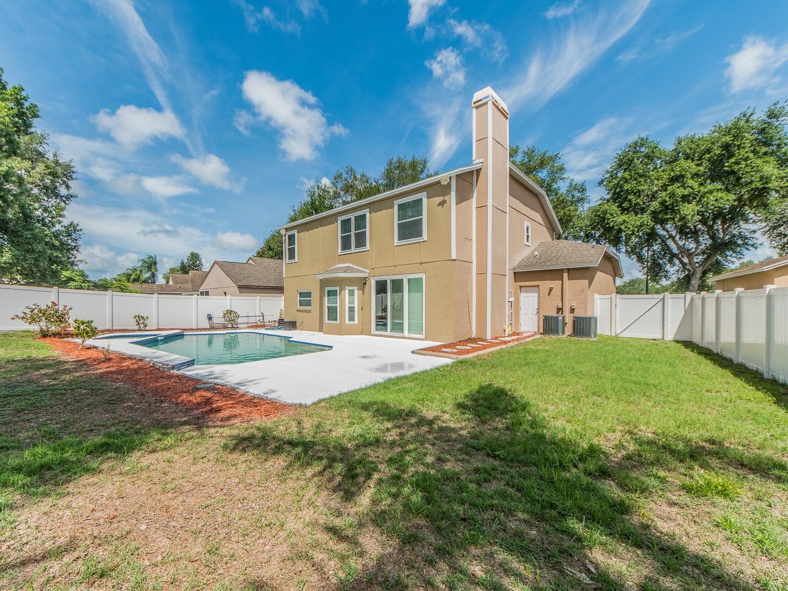 Backyard - 3256 BENTLEY DR, PALM HARBOR