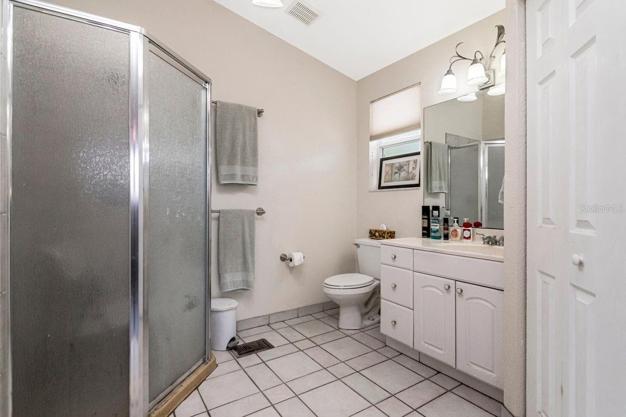 2ND LEVEL BATH - 10532 67TH AVE, SEMINOLE