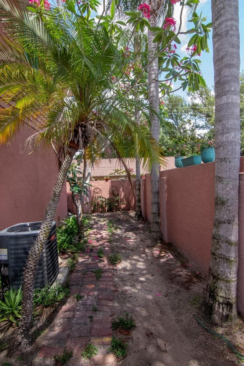 DOG RUN - 10532 67TH AVE, SEMINOLE
