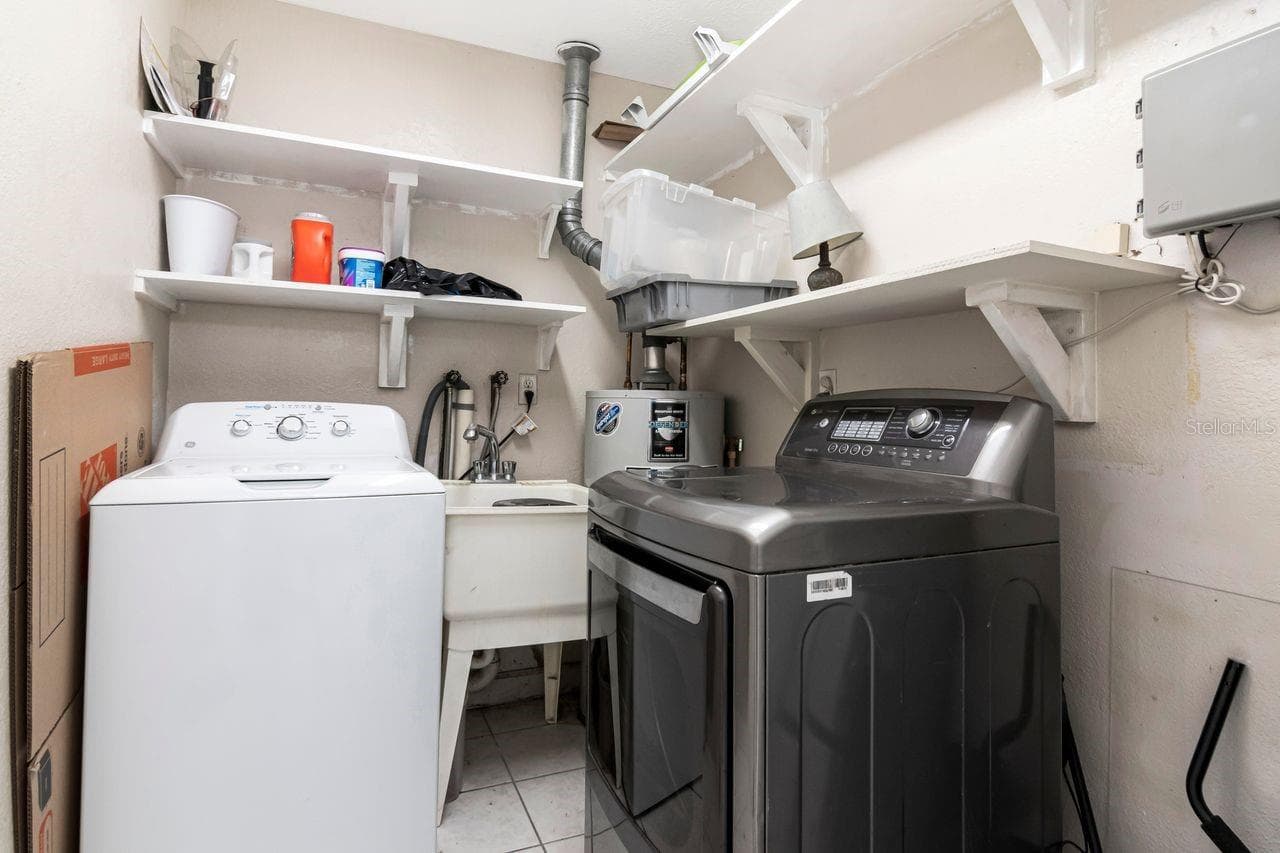 IN LAW SUITE LAUNDRY - 10532 67TH AVE, SEMINOLE