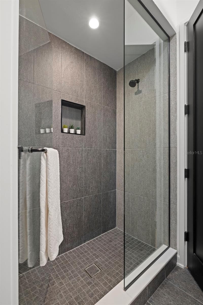 Townhouse at 98 W DAVIS BLVD, TAMPA, photo 50 of 86