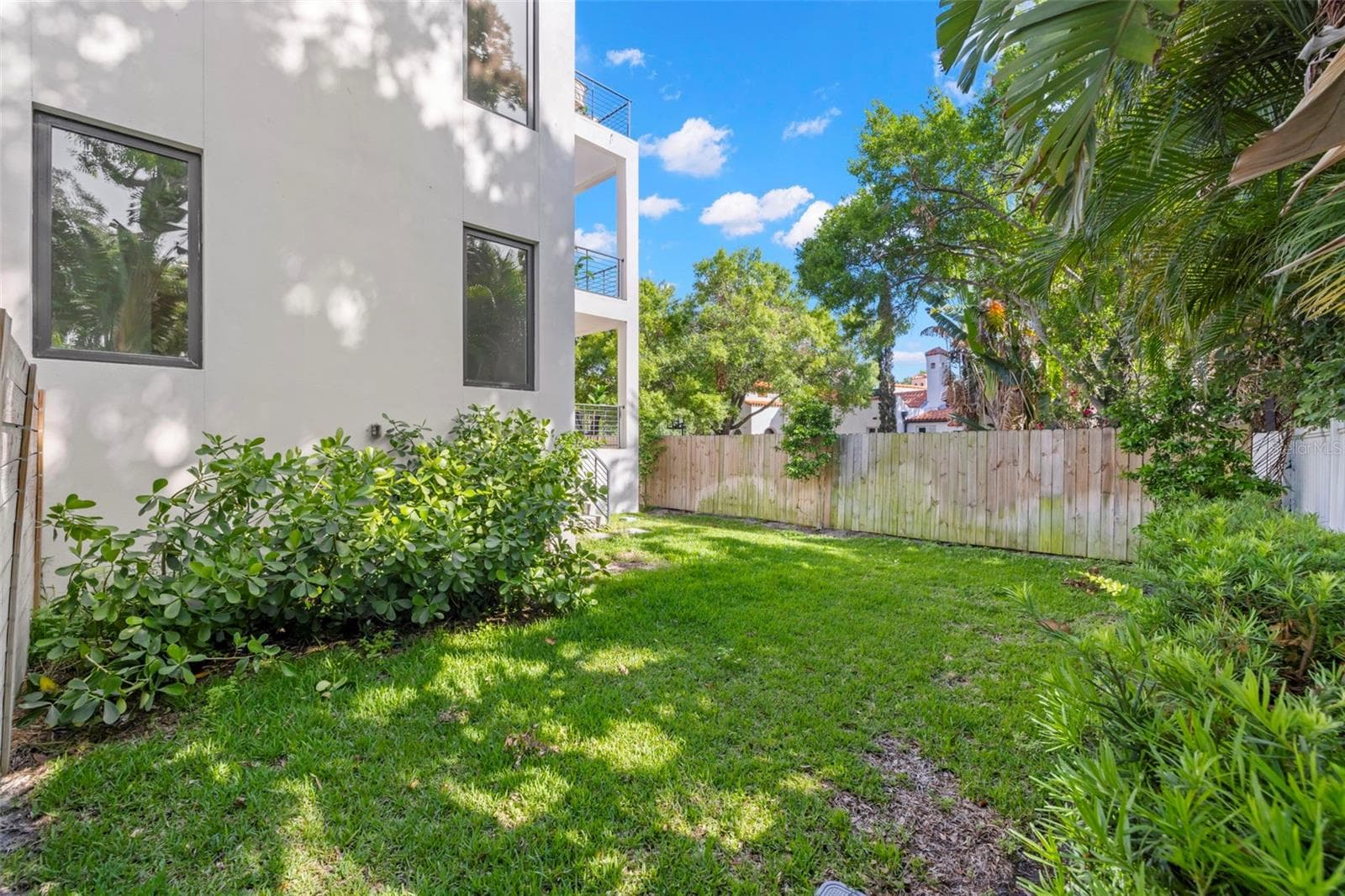 Townhouse at 98 W DAVIS BLVD, TAMPA, photo 75 of 86