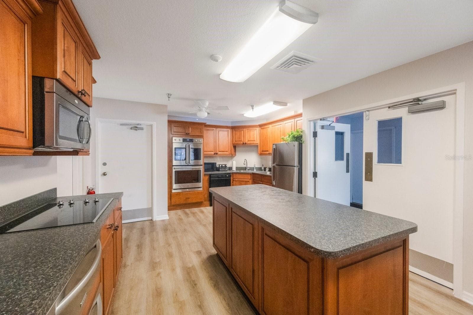 Condominium at 7907 SAILBOAT KEY BLVD S #105, SOUTH PASADENA, photo 37 of 44