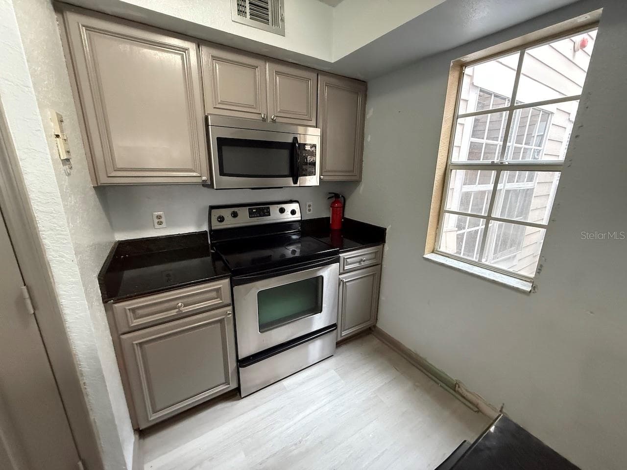 Condominium at 696 YOUNGSTOWN PKWY #315, ALTAMONTE SPRINGS, photo 6 of 14