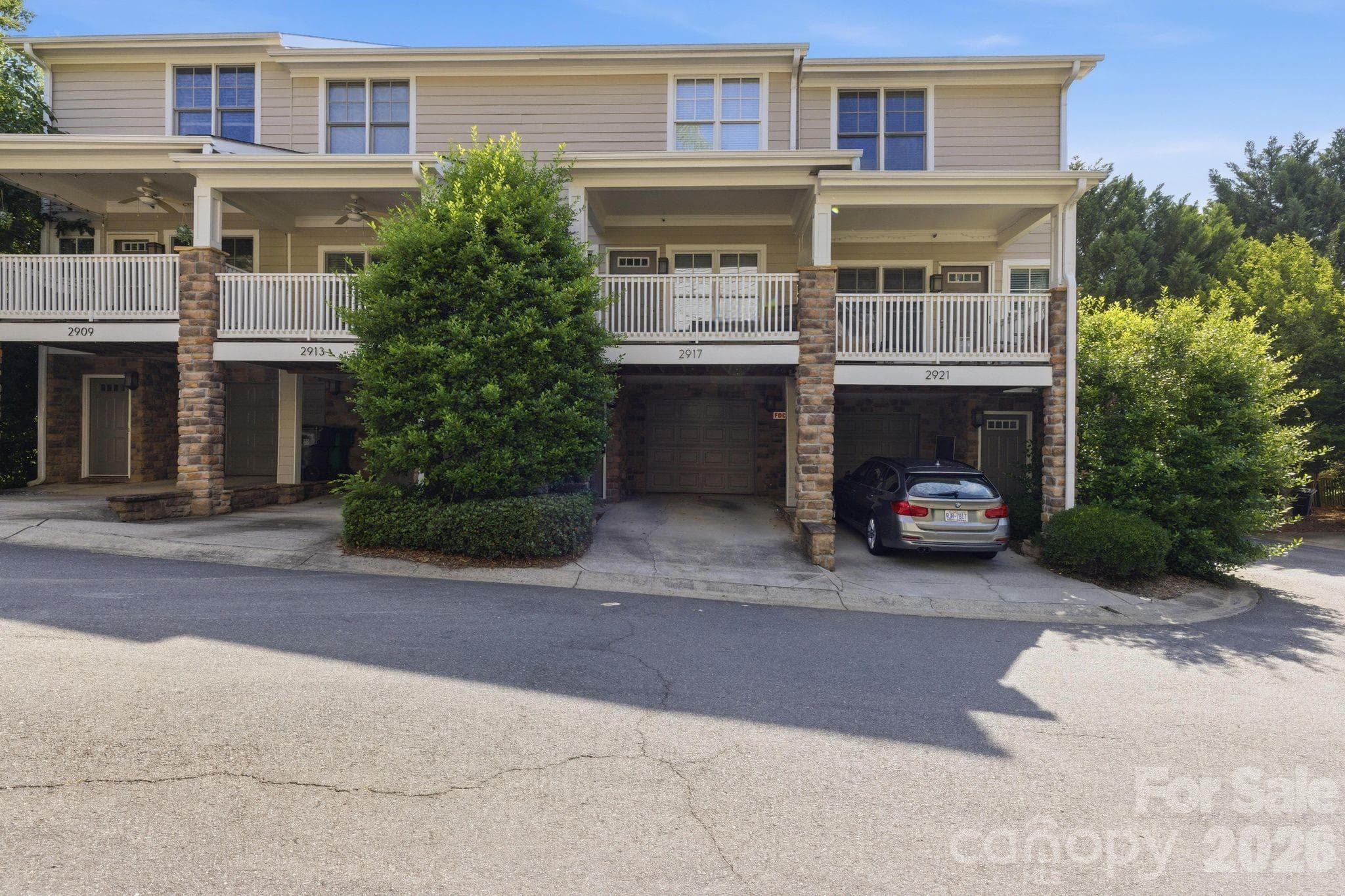 Townhouse at Charlotte, photo 3 of 21