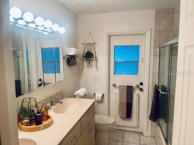 Pool Bath with tub shower combo - 105 CEDAR OAK TRL, LONGWOOD