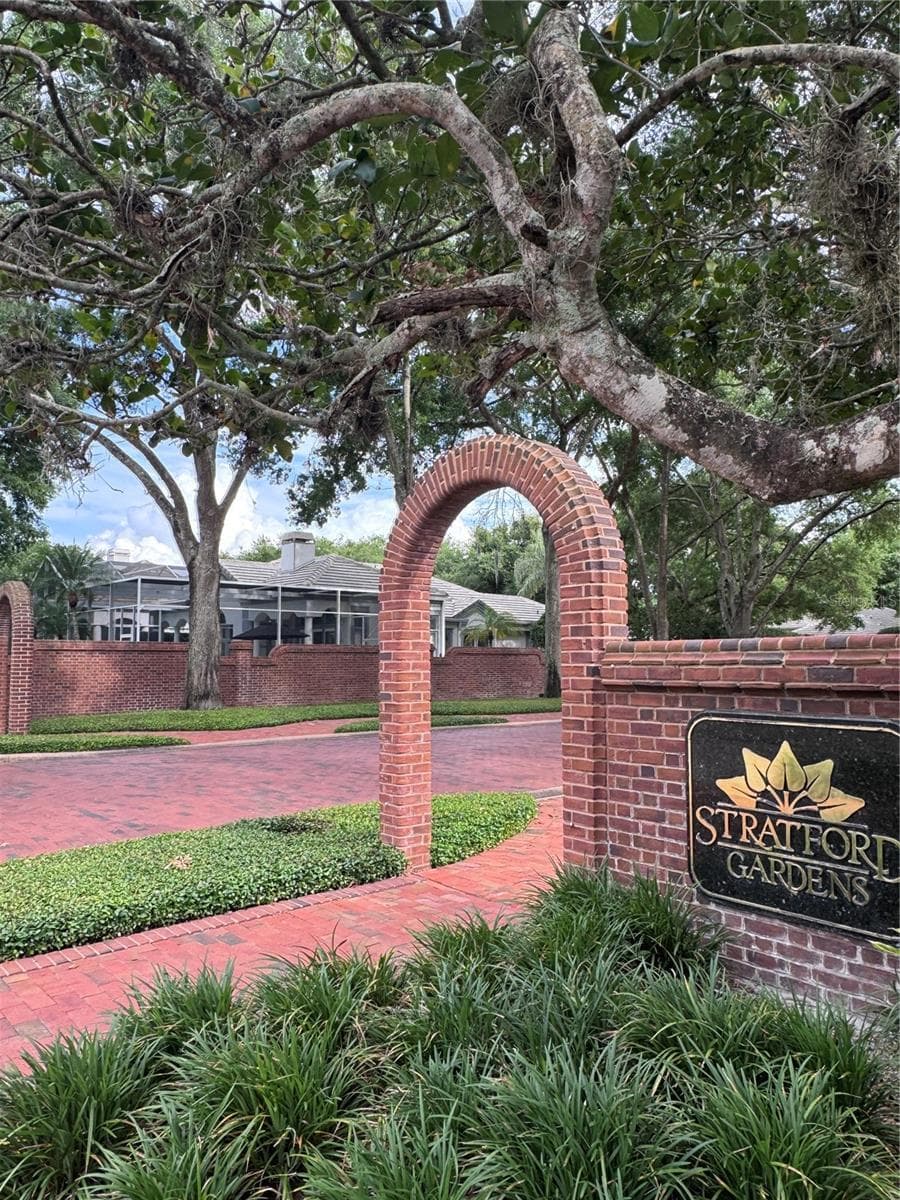 STRATFORD GARDEN ENTRANCE - 1250 E LANGLEY CT, LAKE MARY