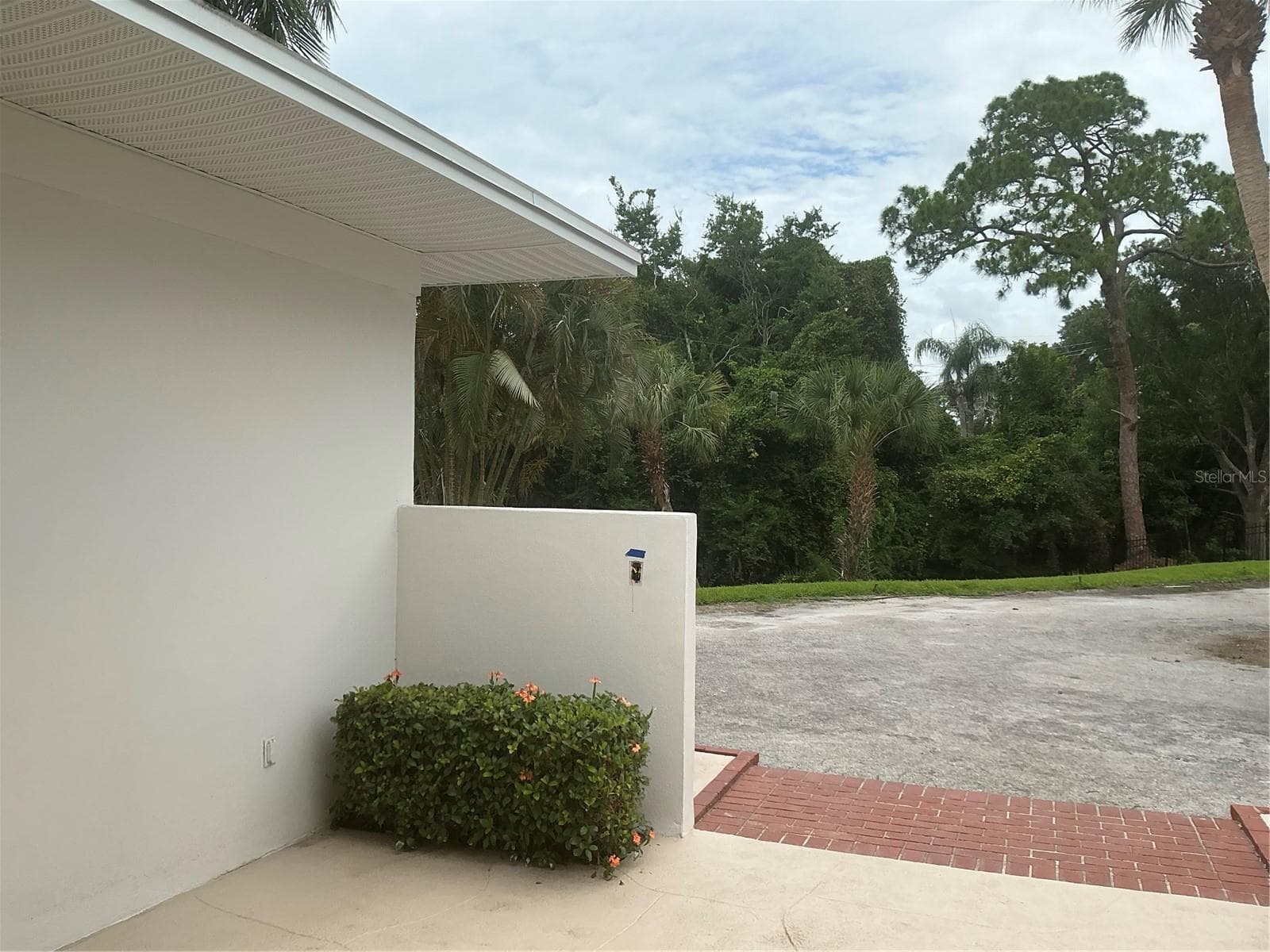 Single Family Residence at 502 MAGELLAN DR, SARASOTA, photo 7 of 56