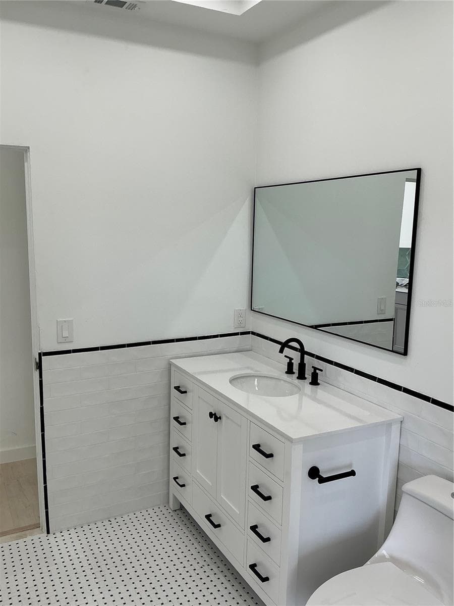Single Family Residence at 502 MAGELLAN DR, SARASOTA, photo 30 of 56
