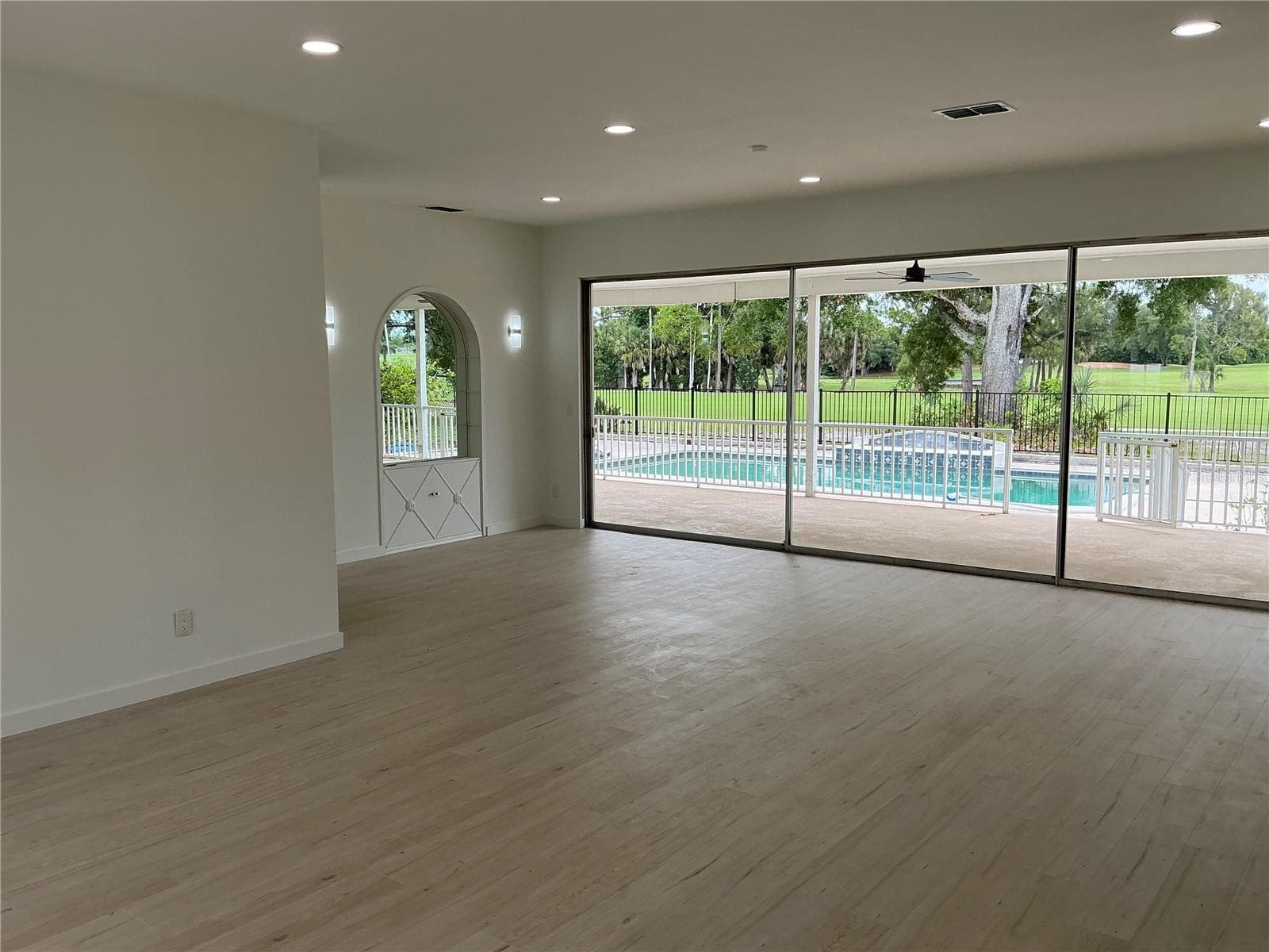 Single Family Residence at 502 MAGELLAN DR, SARASOTA, photo 14 of 56