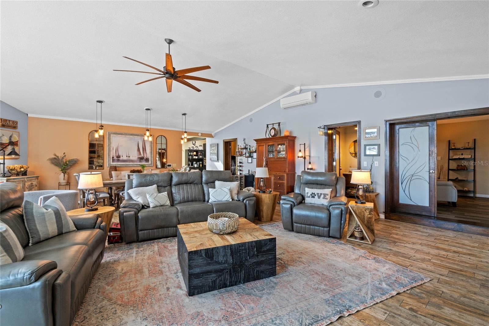Single Family Residence at 1102 N PALMETTO ST, LEESBURG, photo 11 of 67