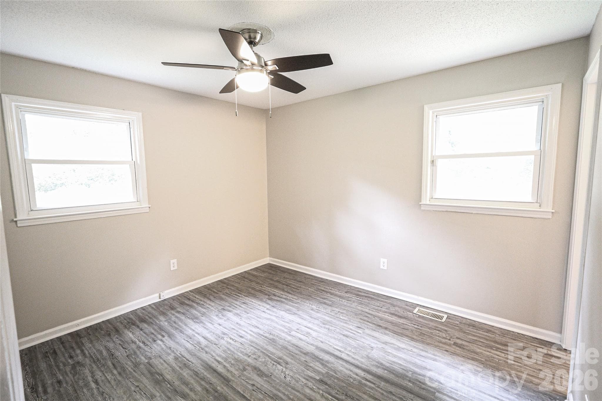 Single Family Residence at 1006 Iris Drive, Gastonia, photo 12 of 30