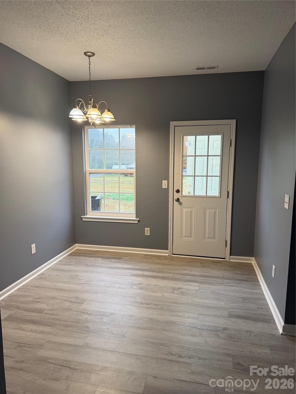 Breakfast nook - 5411 E Nc 150 Highway, Lincolnton