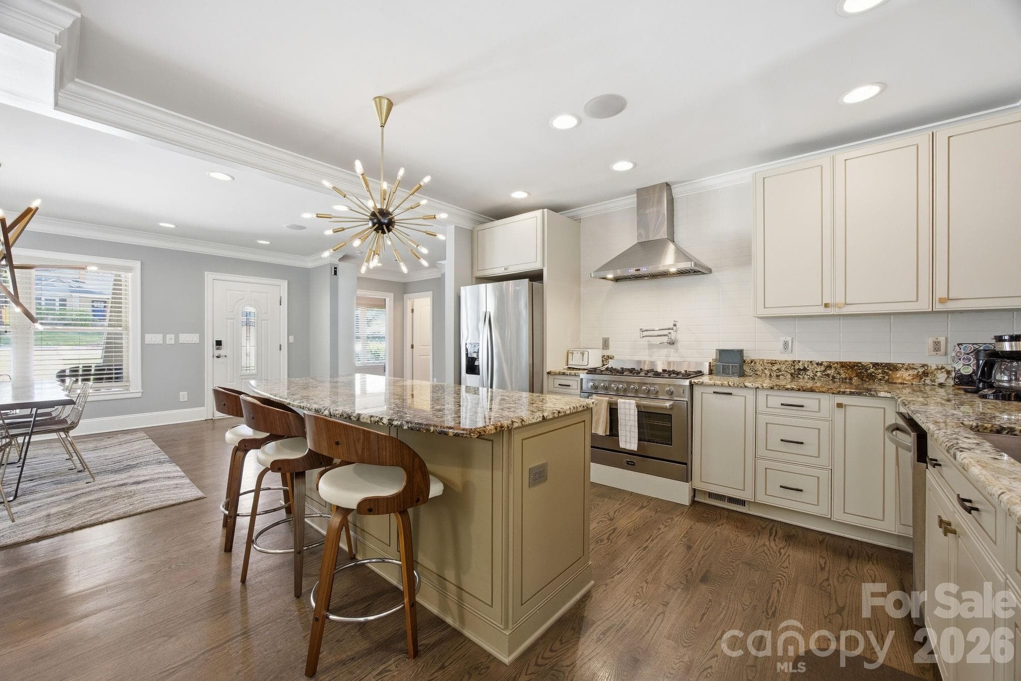 Single Family Residence at 3220 Commonwealth Avenue, Charlotte, photo 10 of 45