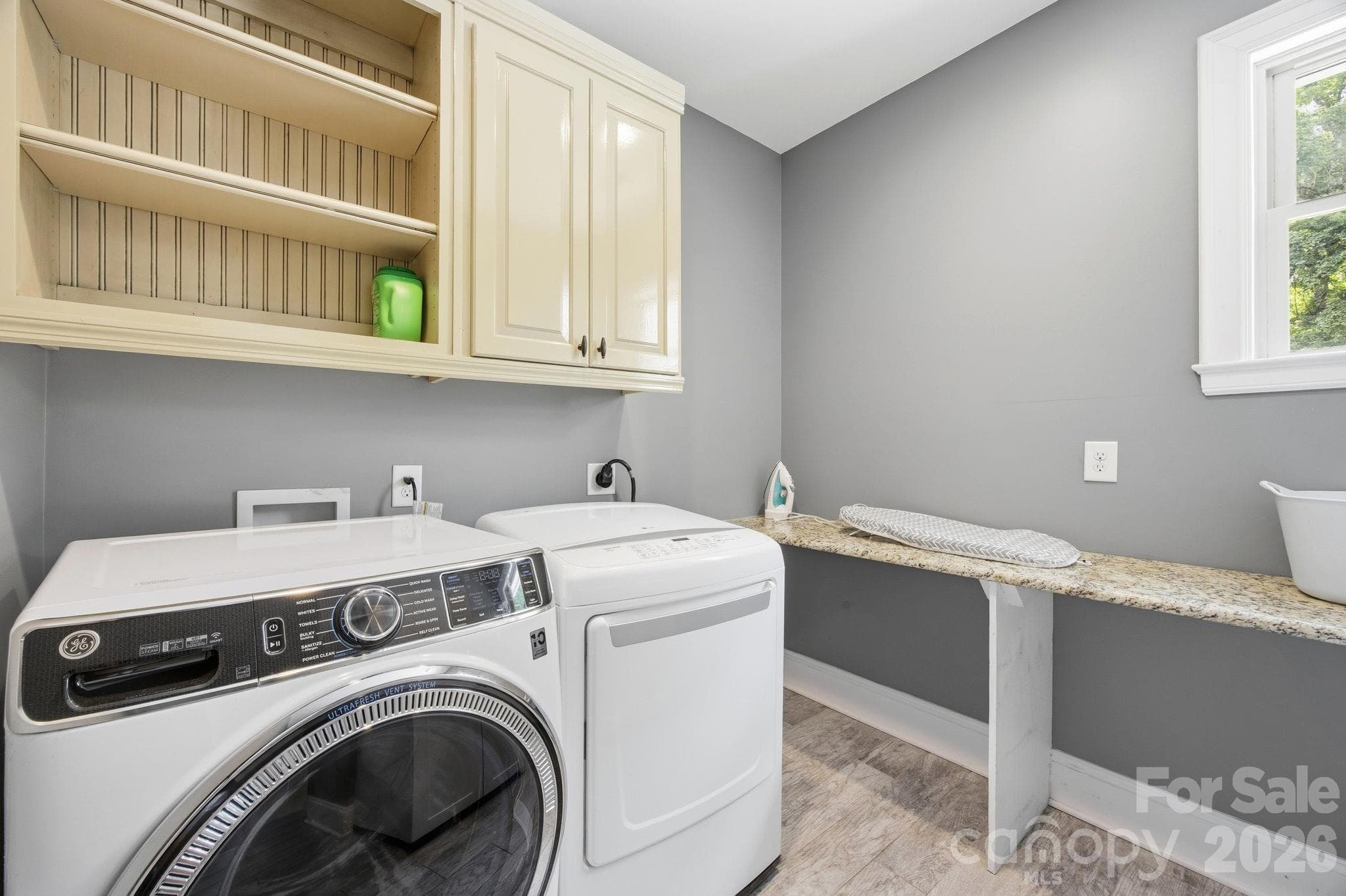 Single Family Residence at 3220 Commonwealth Avenue, Charlotte, photo 27 of 45