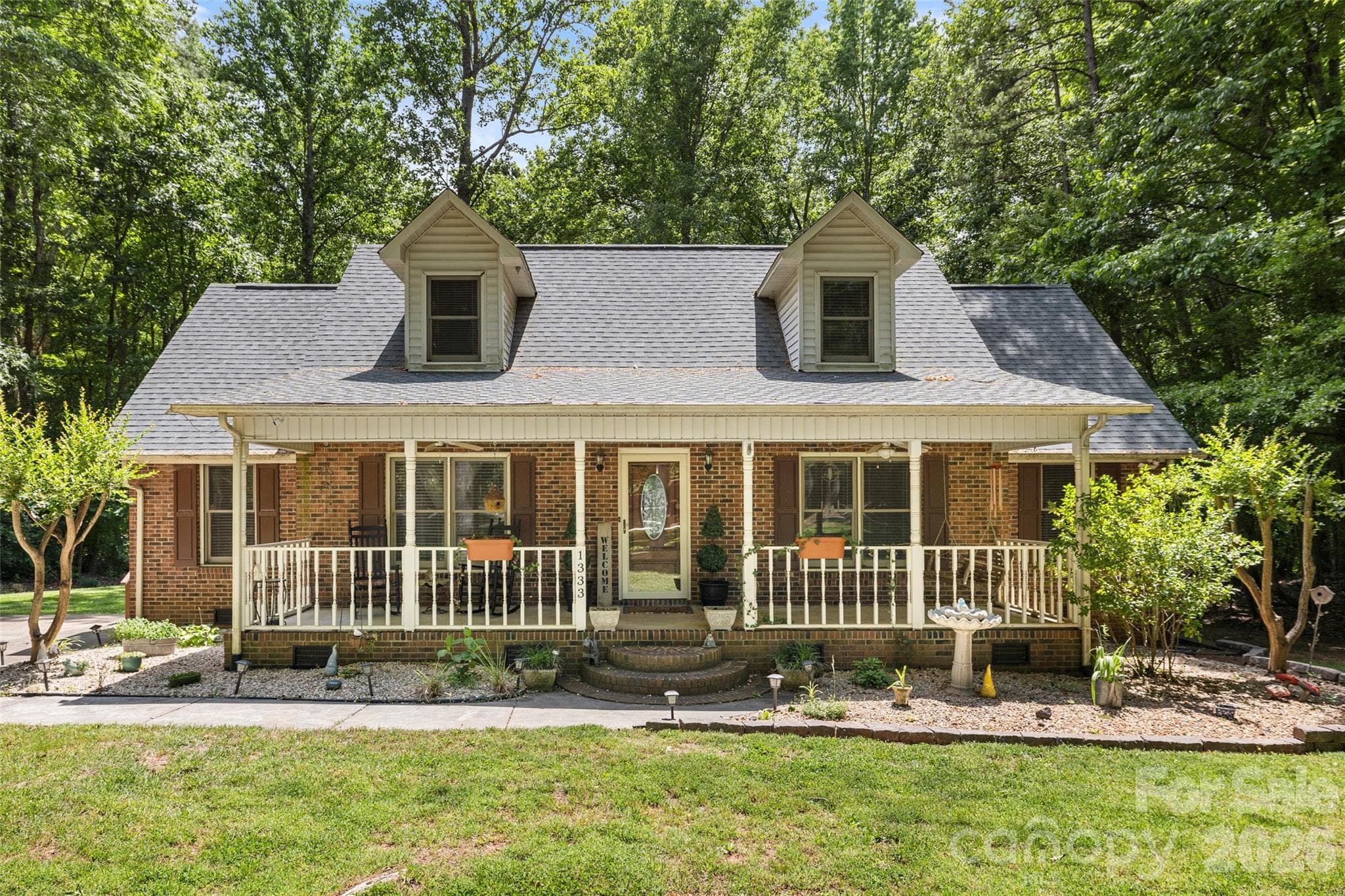 Single Family Residence at York, photo 2 of 37