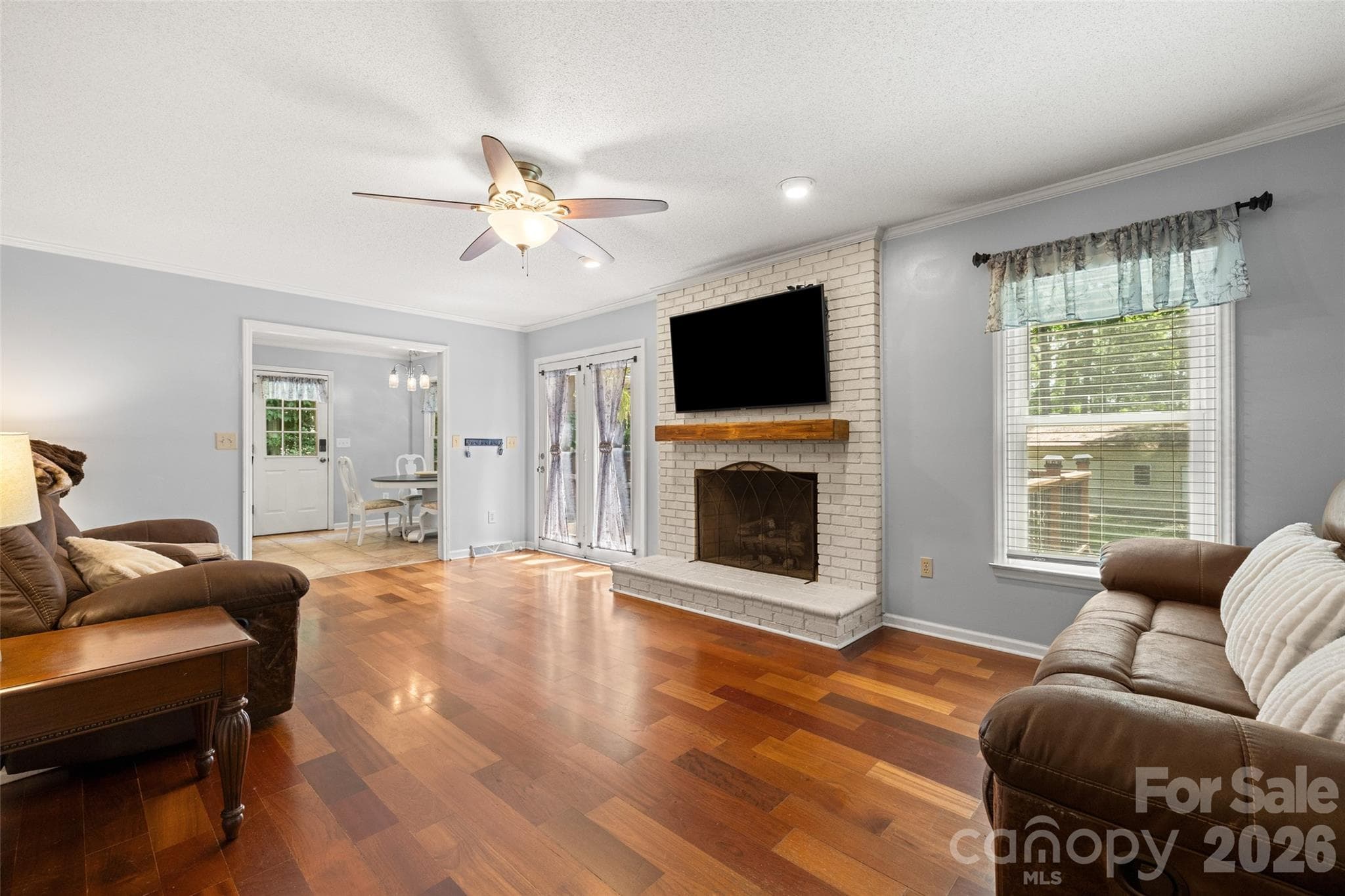 Single Family Residence at York, photo 9 of 37