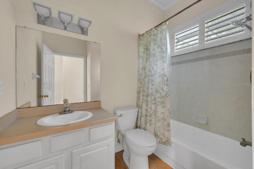 Single Family Residence at 6122 KESTRELPARK DR, LITHIA, photo 33 of 54