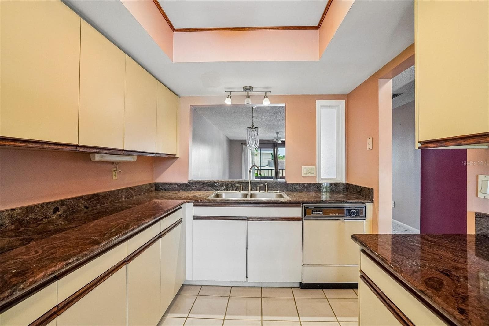 Condominium at 1601 43RD ST N #224, ST PETERSBURG, photo 15 of 44