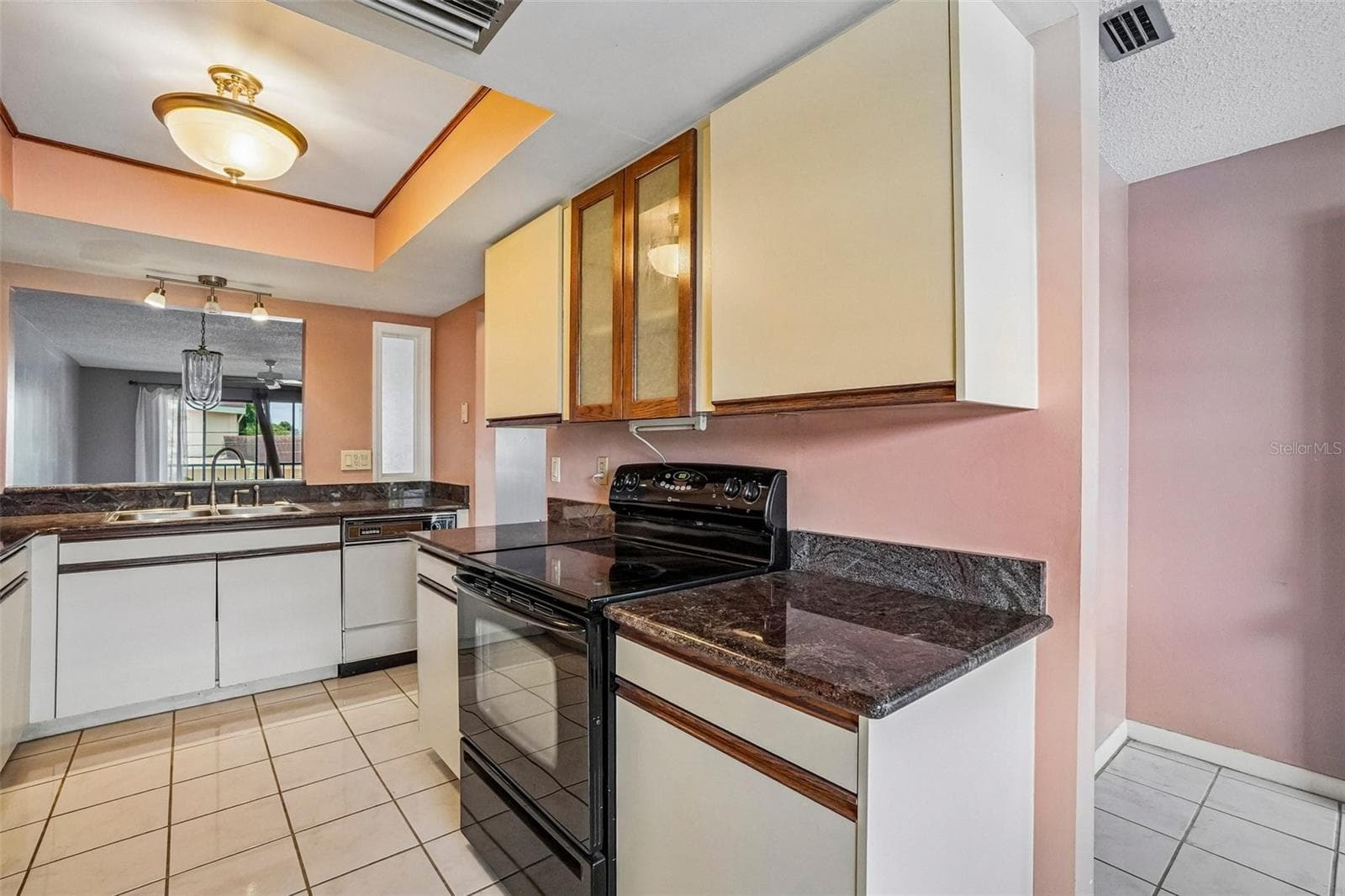 Condominium at 1601 43RD ST N #224, ST PETERSBURG, photo 20 of 44