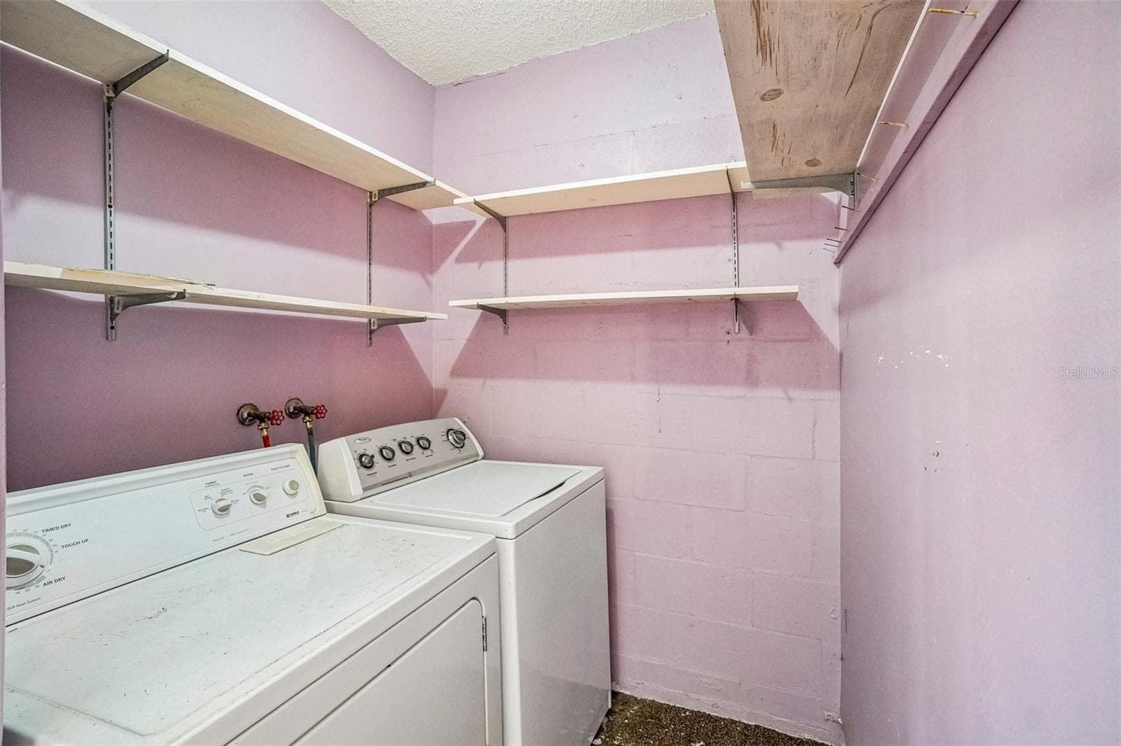 Condominium at 1601 43RD ST N #224, ST PETERSBURG, photo 37 of 44