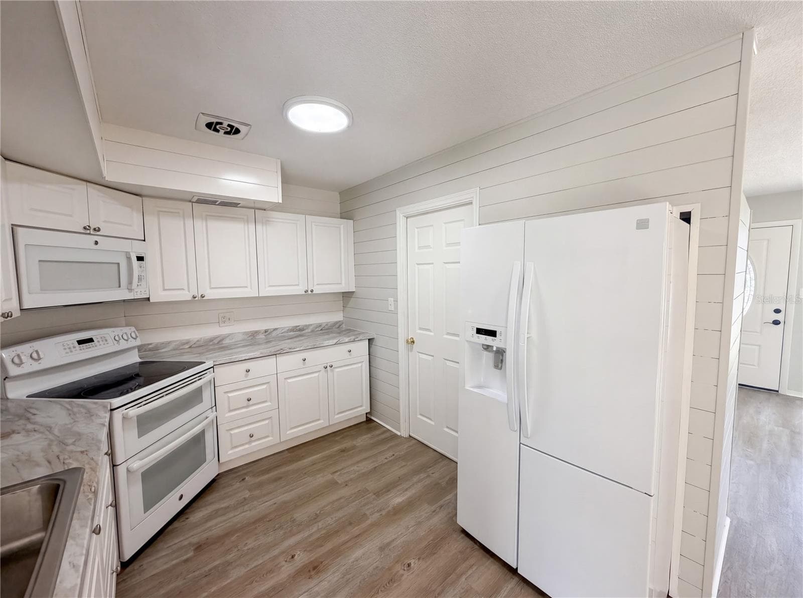 Single Family Residence at 7328 TANGELO AVE, PORT RICHEY, photo 7 of 14