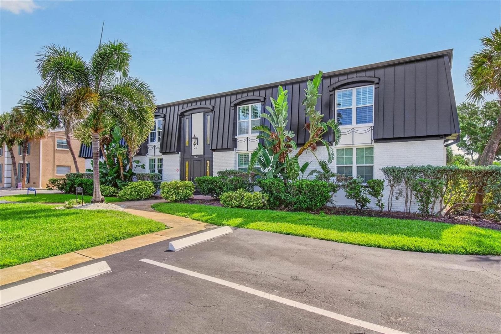 Condominium at 1065 EDEN ISLE BLVD NE #2, ST PETERSBURG, photo 3 of 31