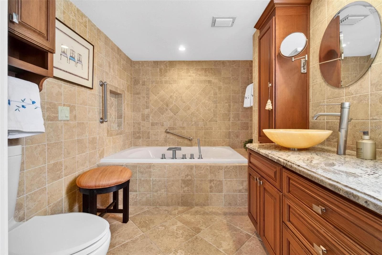 Condominium at 1065 EDEN ISLE BLVD NE #2, ST PETERSBURG, photo 27 of 31