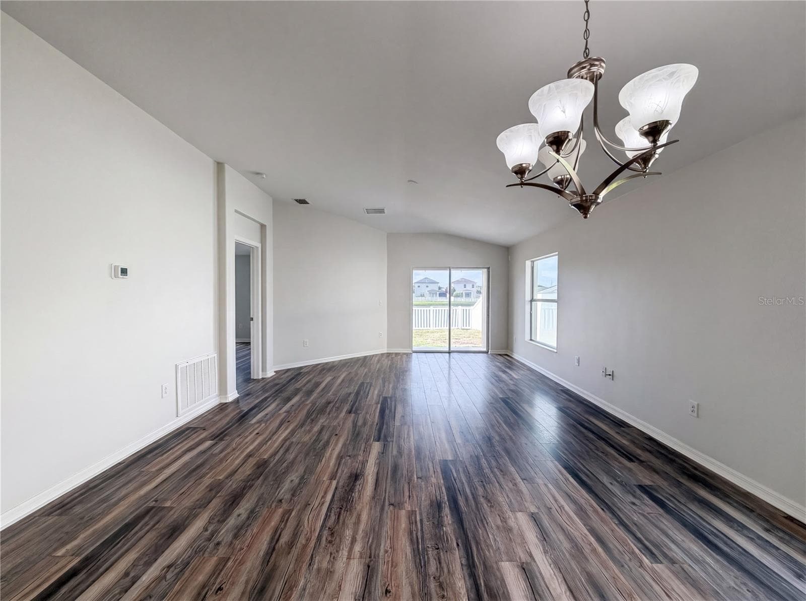 Single Family Residence at 1969 HAWKS VIEW DR, RUSKIN, photo 8 of 24