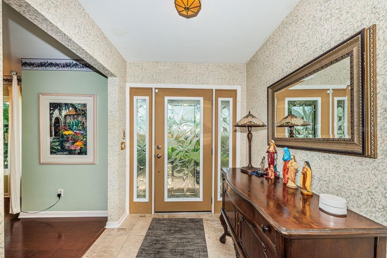 Foyer - 1704 CYPRESS AVE, BELLEAIR