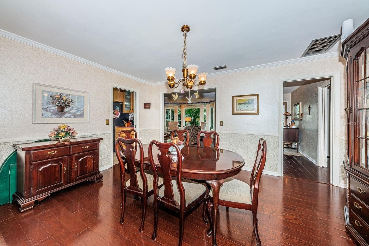 Large Dining Room - 1704 CYPRESS AVE, BELLEAIR