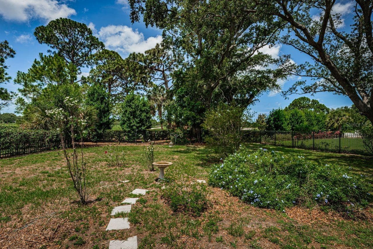 Plenty of room for expansion - 1704 CYPRESS AVE, BELLEAIR