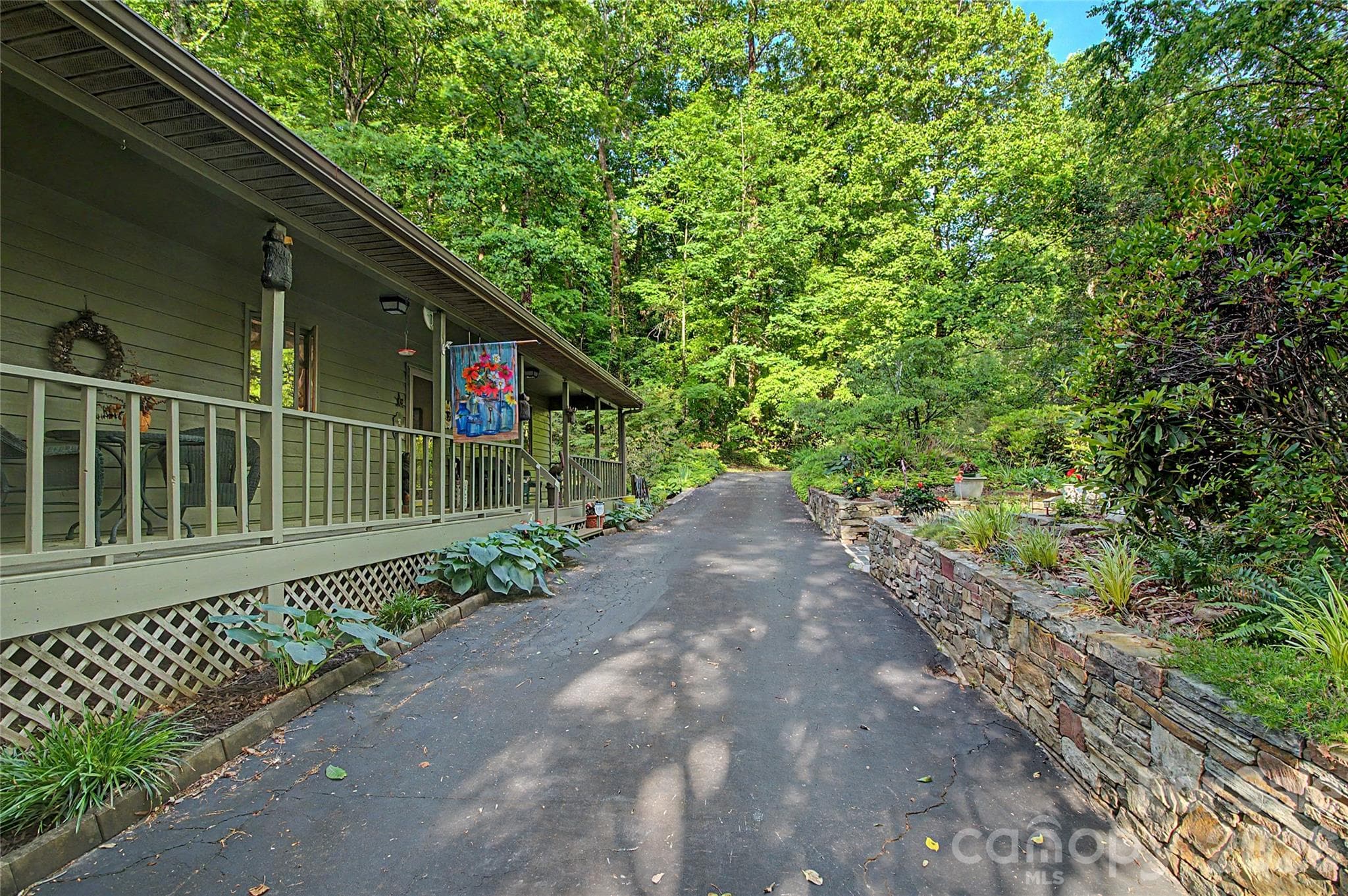 Single Family Residence at Horse Shoe, photo 2 of 52
