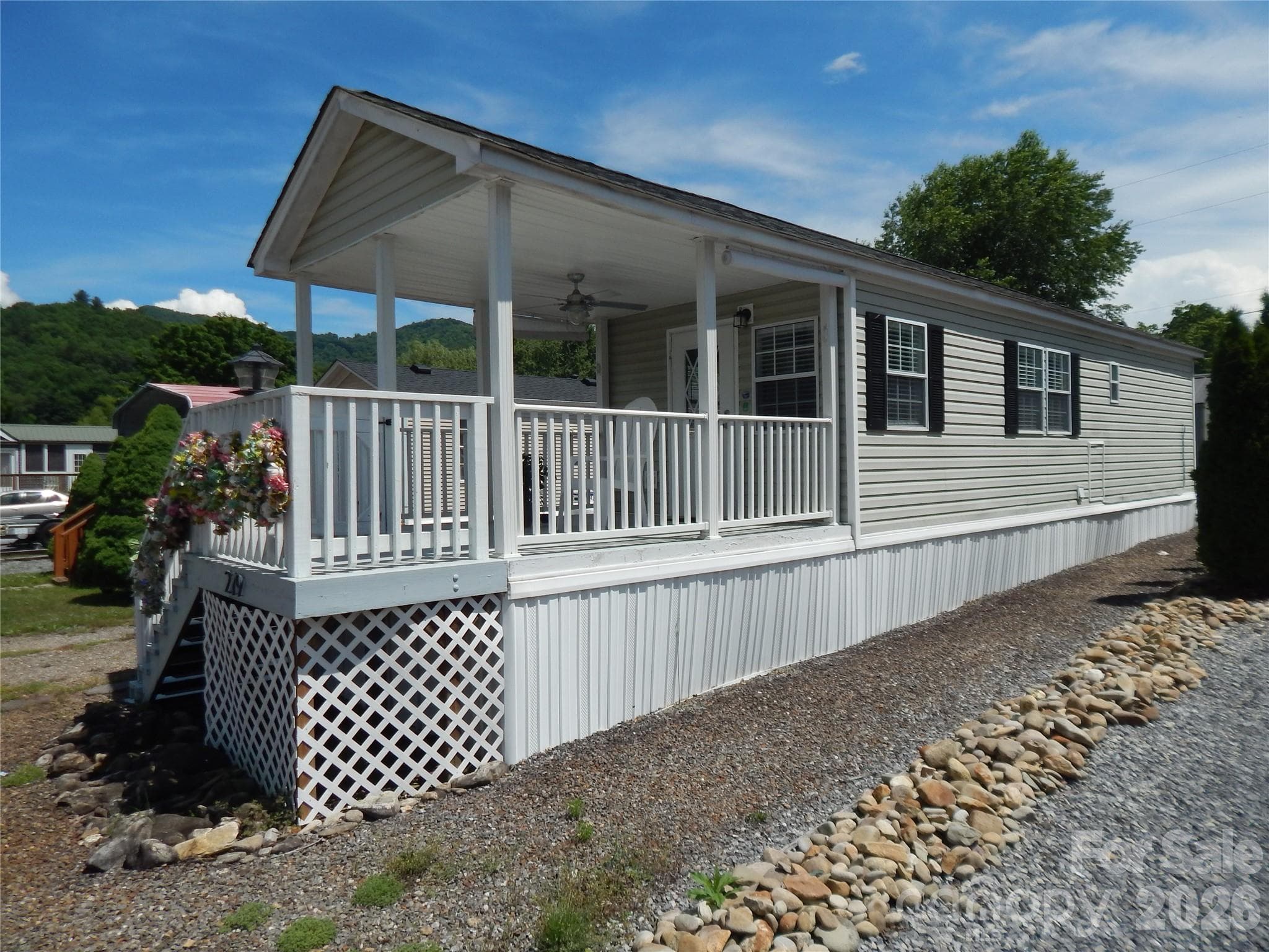Single Family Residence at Waynesville, photo 2 of 15