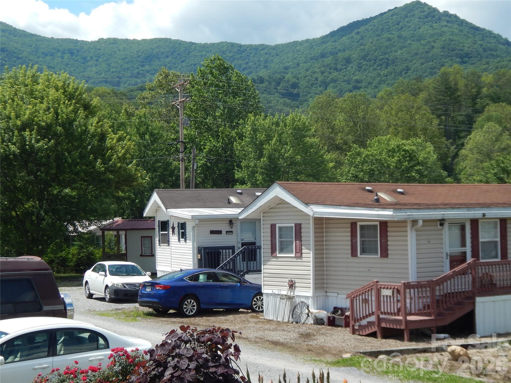 Single Family Residence at Waynesville, photo 4 of 15
