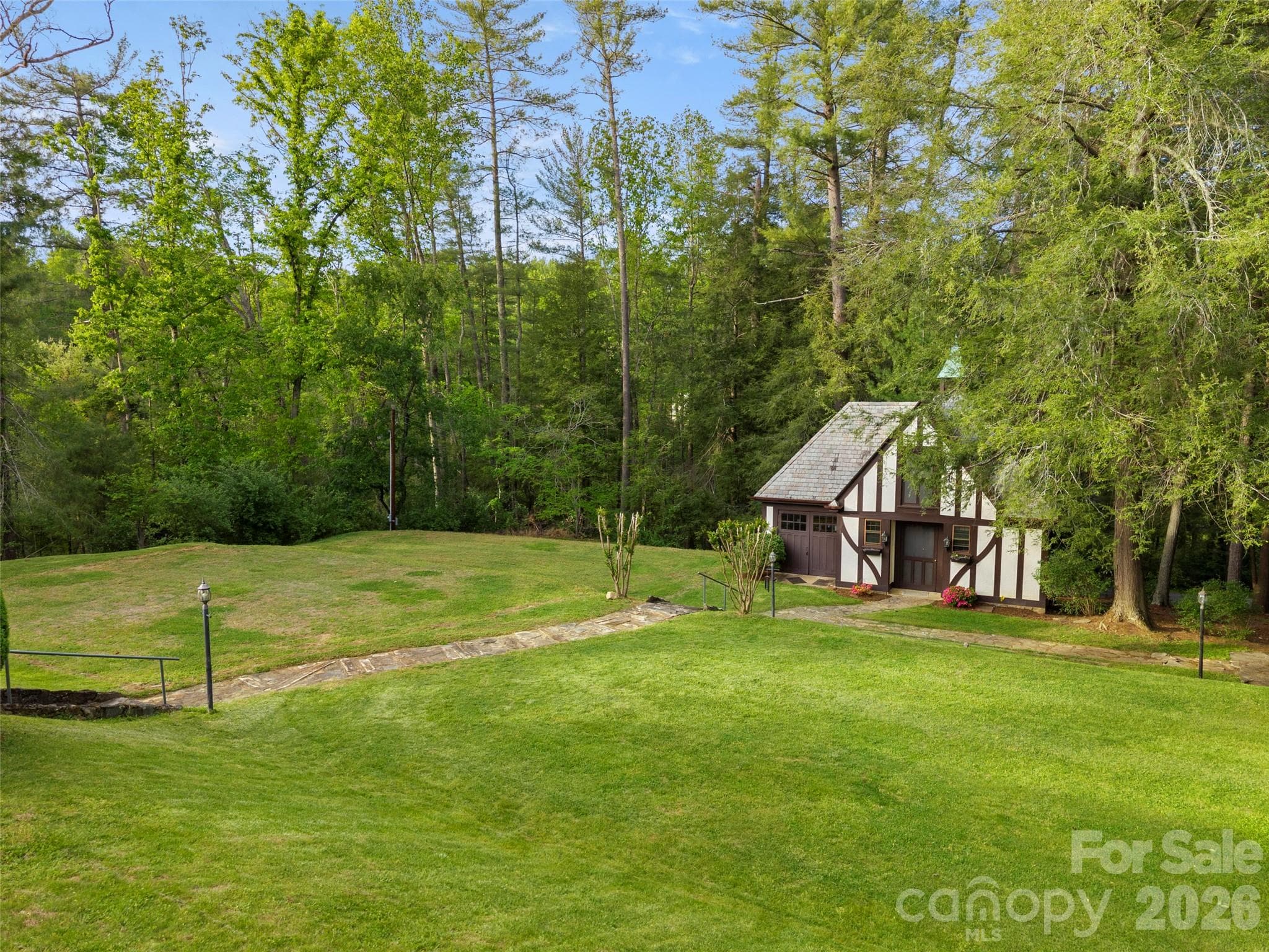 Single Family Residence at 436 Vanderbilt Road, Biltmore Forest, photo 37 of 48