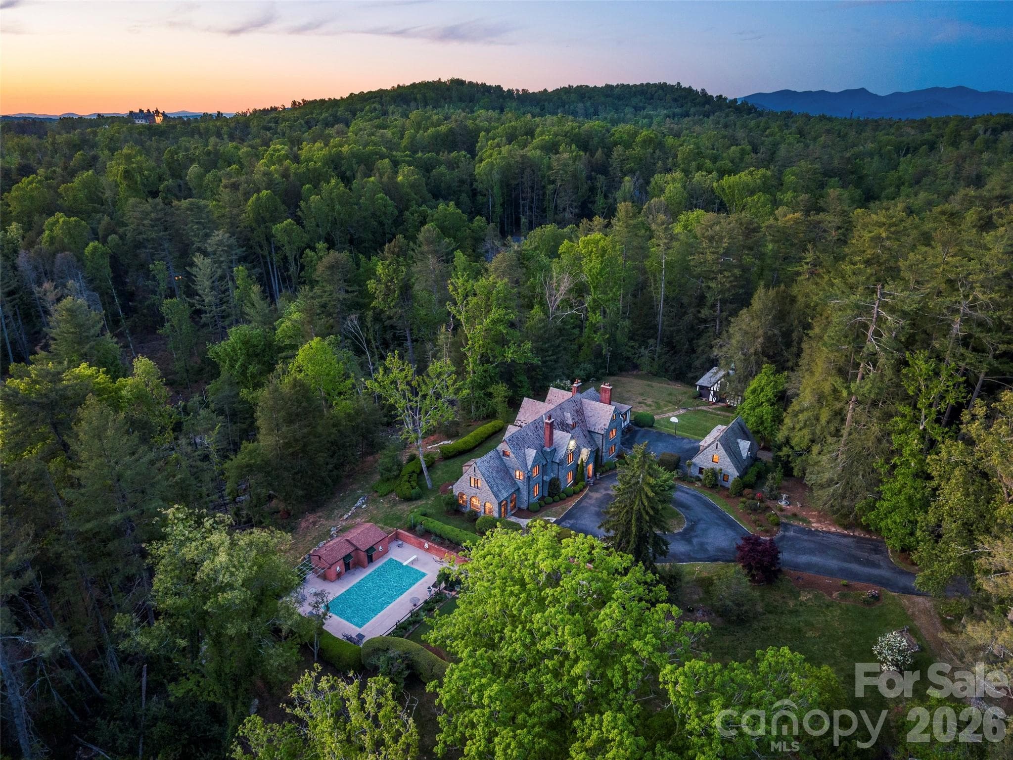 Single Family Residence at 436 Vanderbilt Road, Biltmore Forest, photo 46 of 48