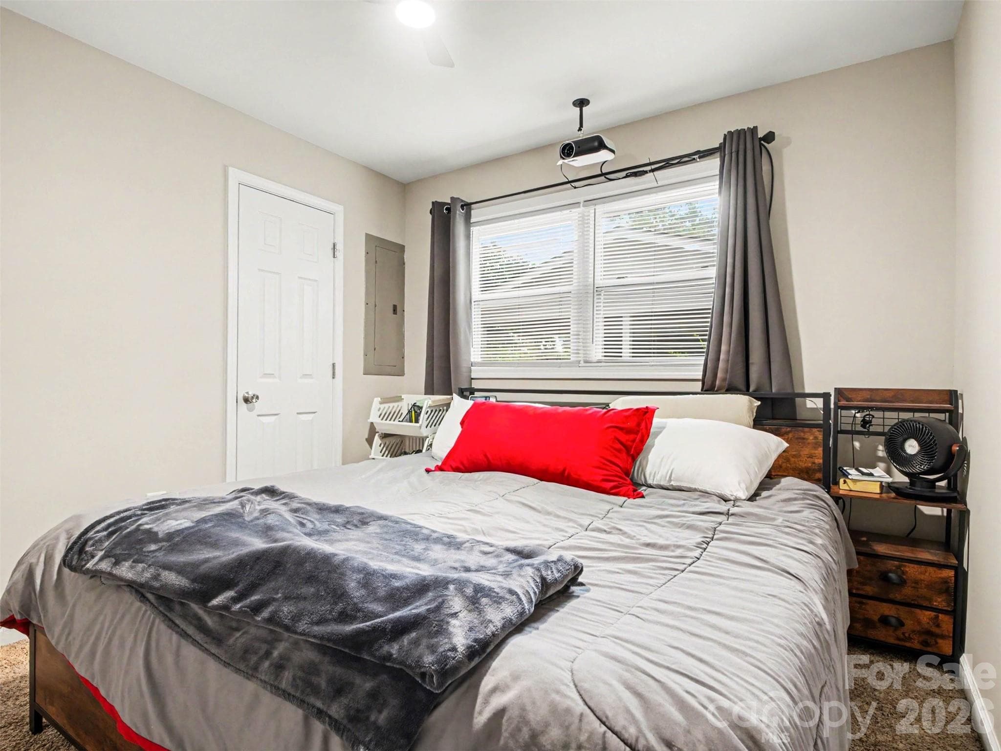 Single Family Residence at 325 Amber Court SW, Concord, photo 13 of 29