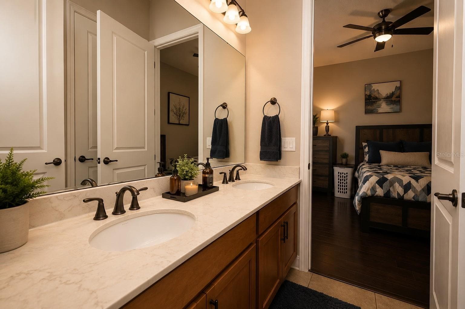 Single Family Residence at 15149 CANOE PL, WINTER GARDEN, photo 15 of 63