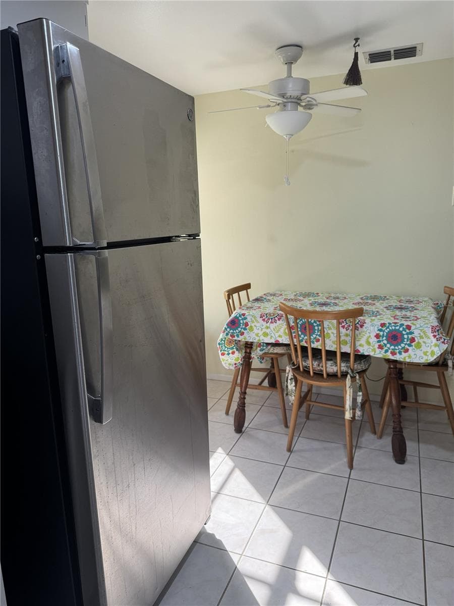Kitchen /Breakfast Nook - 11220 ELDERBERRY DR, PORT RICHEY