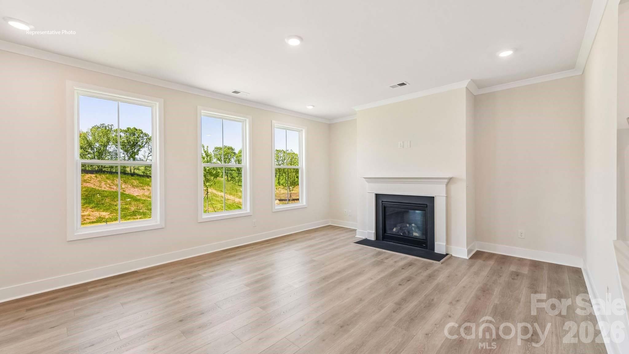 Single Family Residence at York, photo 3 of 33